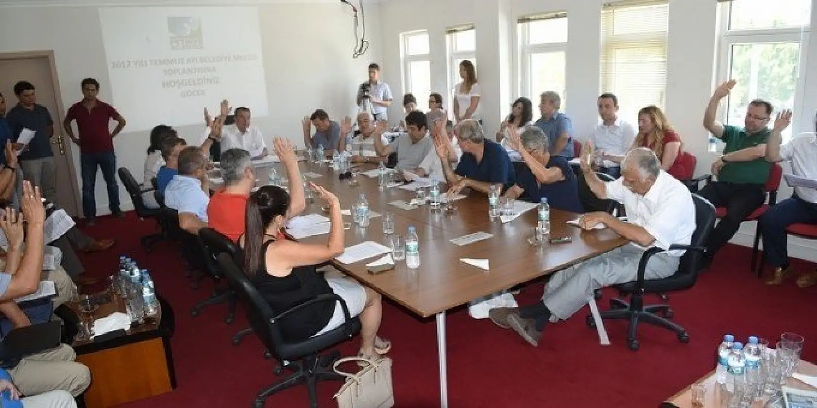 BELEDİYE MECLİSİ GÖCEKTE TOPLANDI