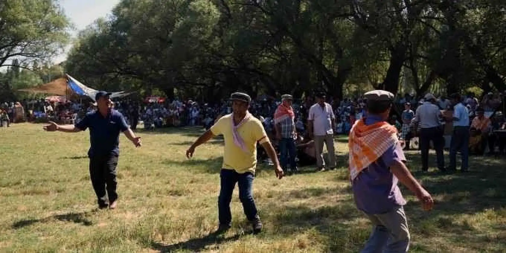 17. NİF KİRAZ FESTİVALİ RENKLİ GÖRÜNTÜLERE SAHNE OLDU