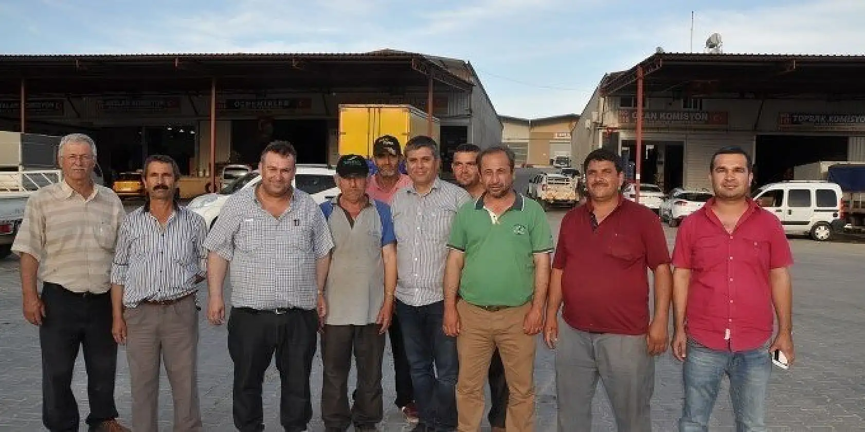 DOMATES ÜRETİCİLERİ