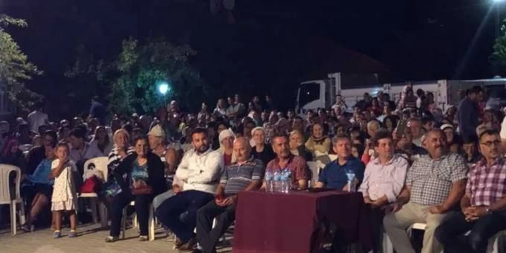 17. NİF KİRAZ FESTİVALİ RENKLİ GÖRÜNTÜLERE SAHNE OLDU