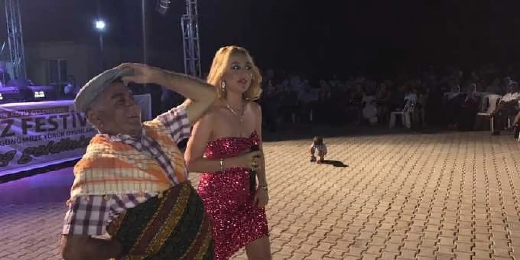 17. NİF KİRAZ FESTİVALİ RENKLİ GÖRÜNTÜLERE SAHNE OLDU