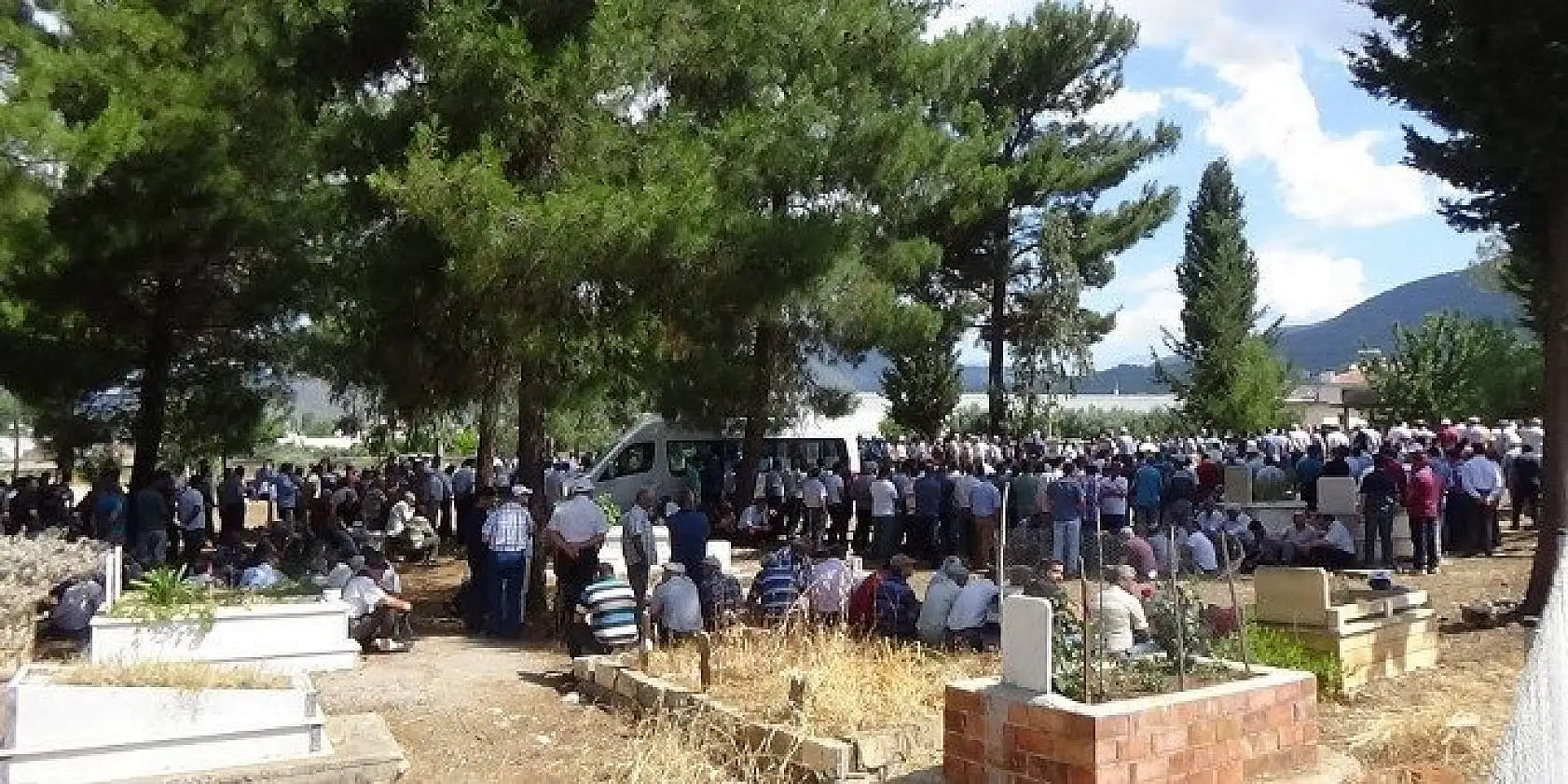 MUSTAFA KİREMİTLİ SON YOLCULUĞUNA UĞURLANDI