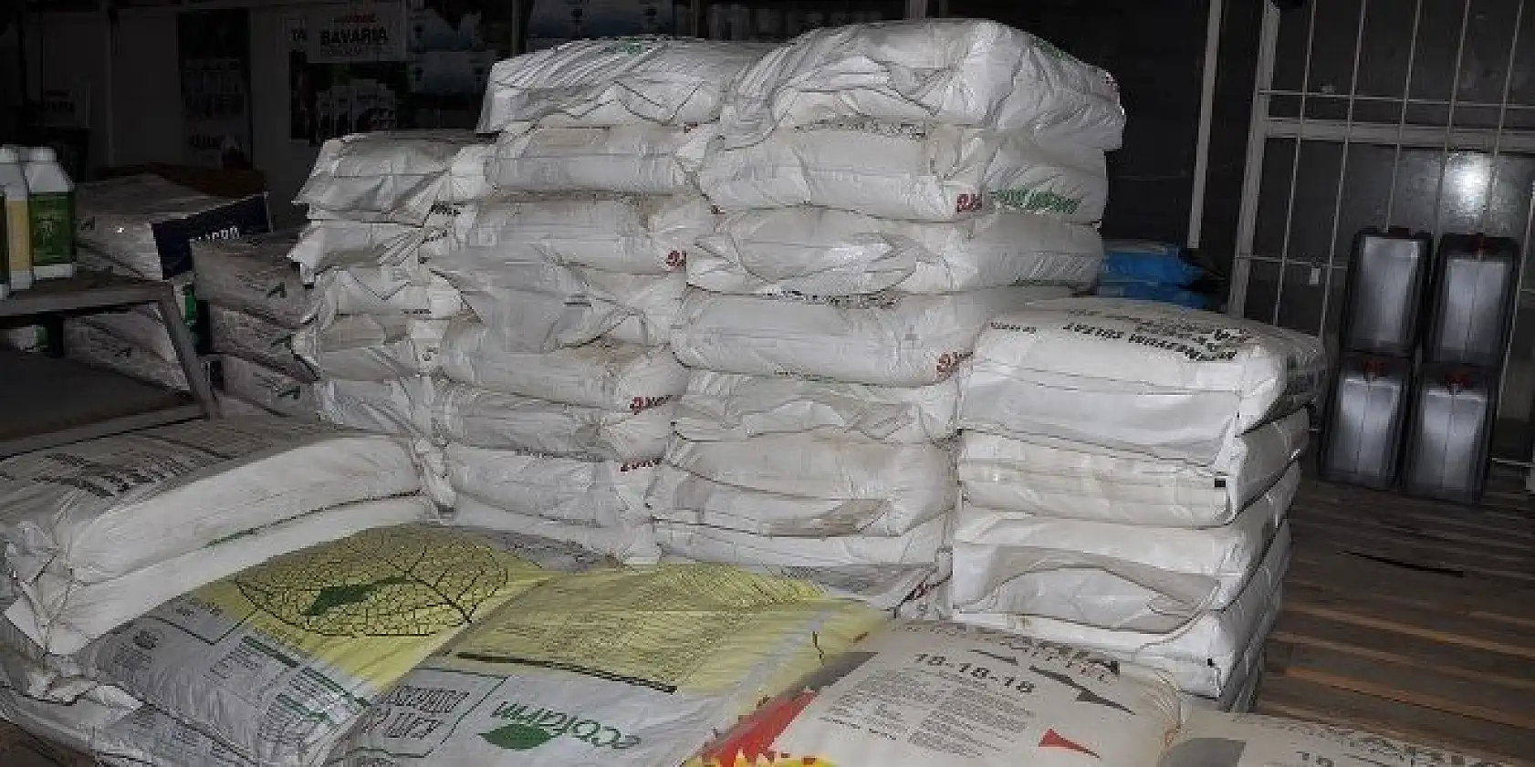 DOMATES ÜRETİCİLERİ