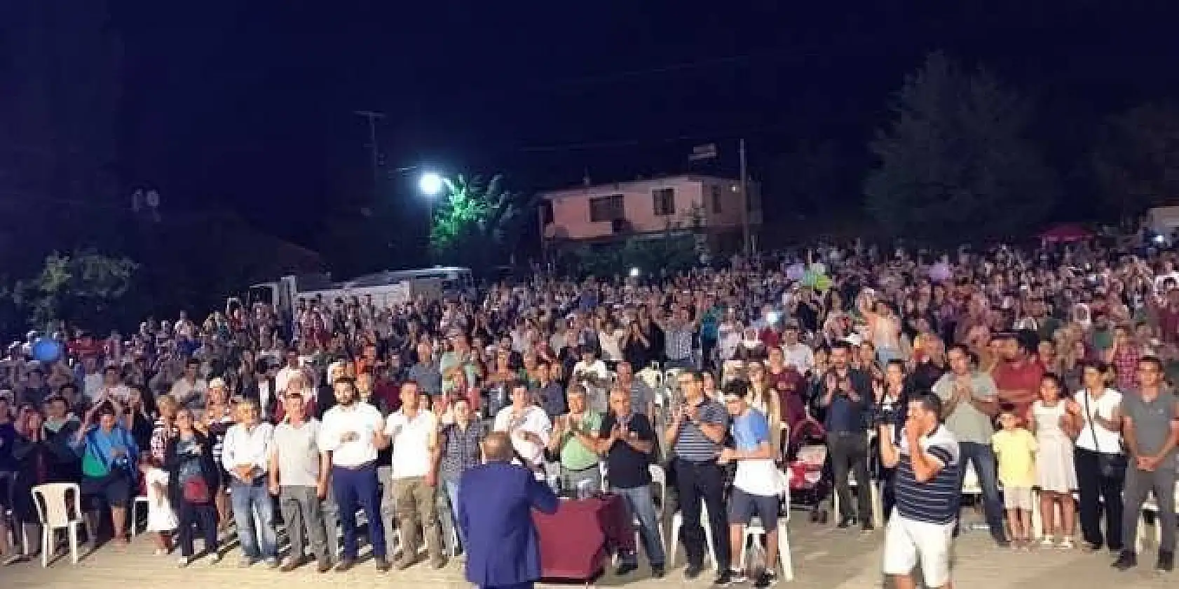 17. NİF KİRAZ FESTİVALİ RENKLİ GÖRÜNTÜLERE SAHNE OLDU
