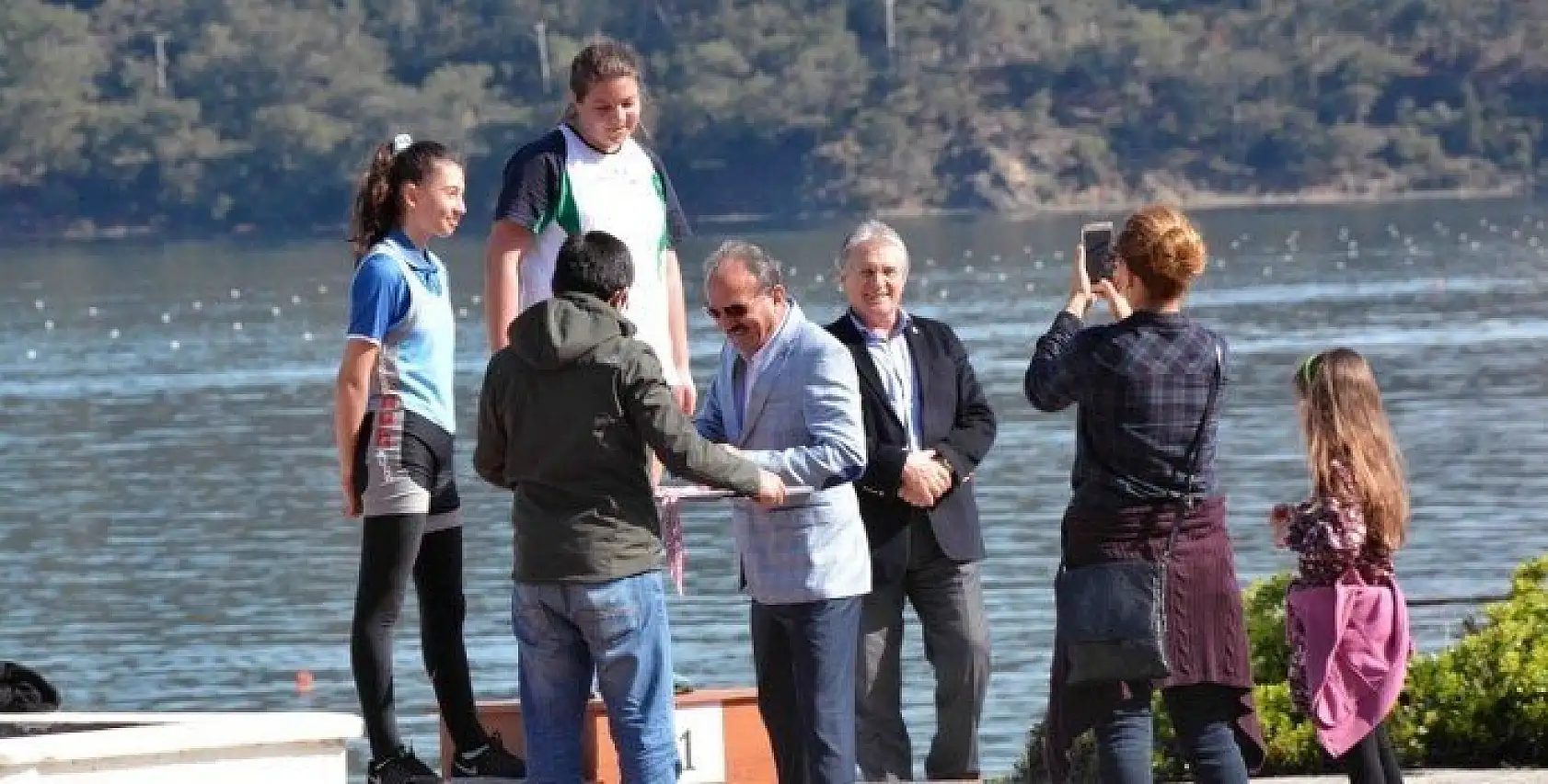 Akdeniz Kupası Kürek Yarışları nefes kesti