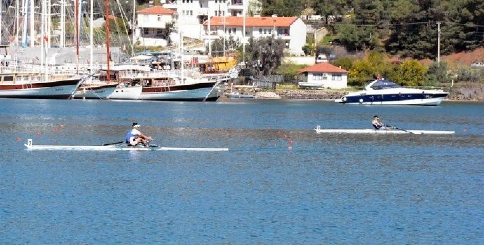 Akdeniz Kupası Kürek Yarışları nefes kesti