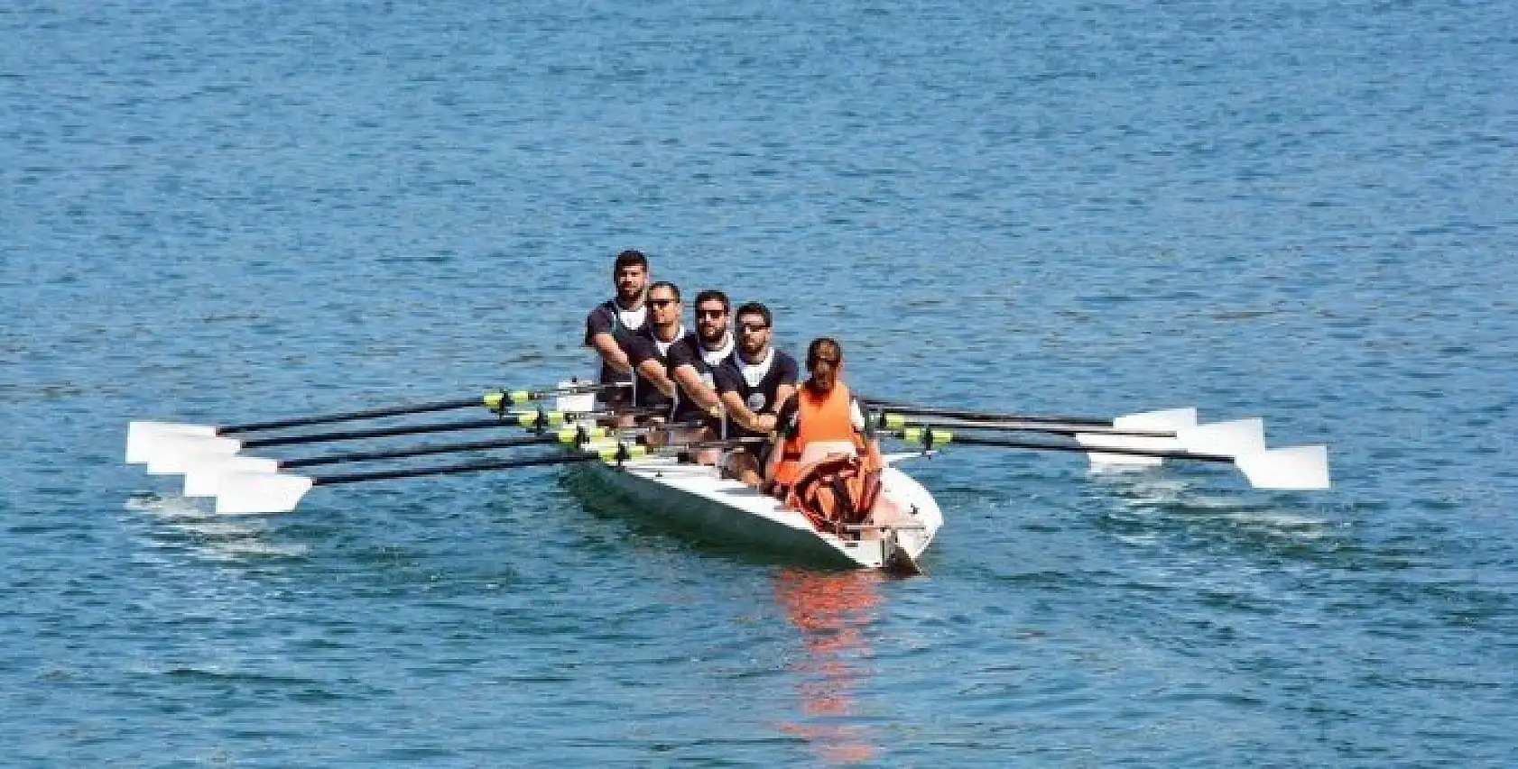 Akdeniz Kupası Kürek Yarışları nefes kesti