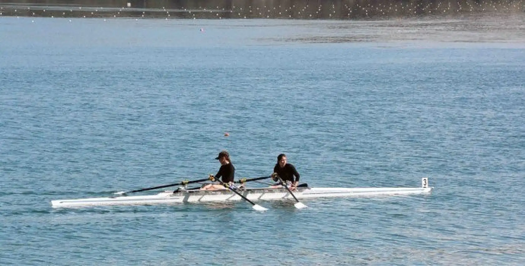 Akdeniz Kupası Kürek Yarışları nefes kesti