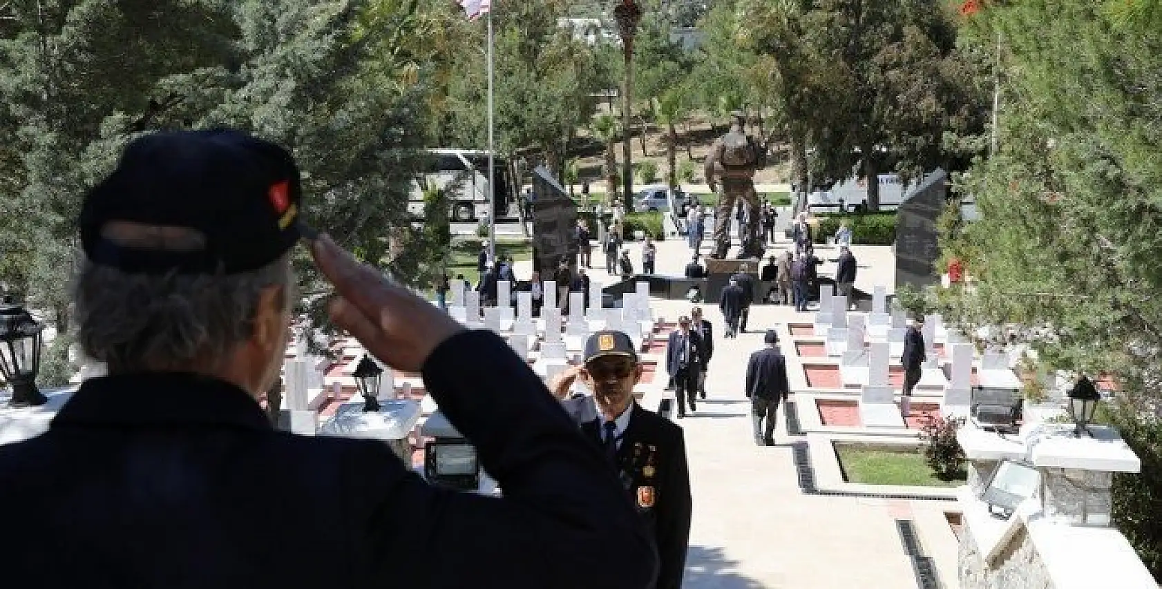 Gaziler Yurda Döndüler