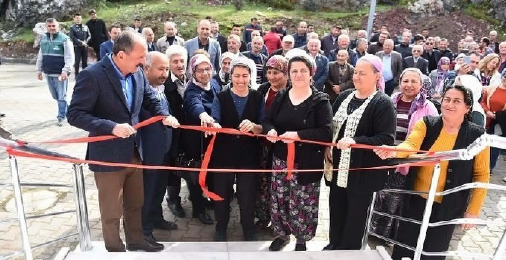 Fethiye Belediyesi, Çenger Sosyal Tesisi'ni hizmete açtı