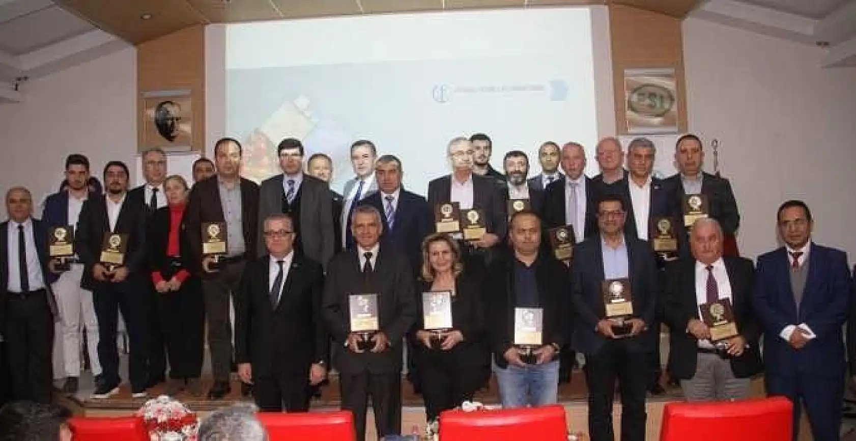 Değer Katanlar Ödüllendirildi