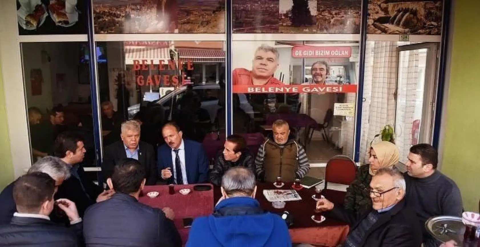 Menteşe sokaklarında Başkan Saatcı ilgisi