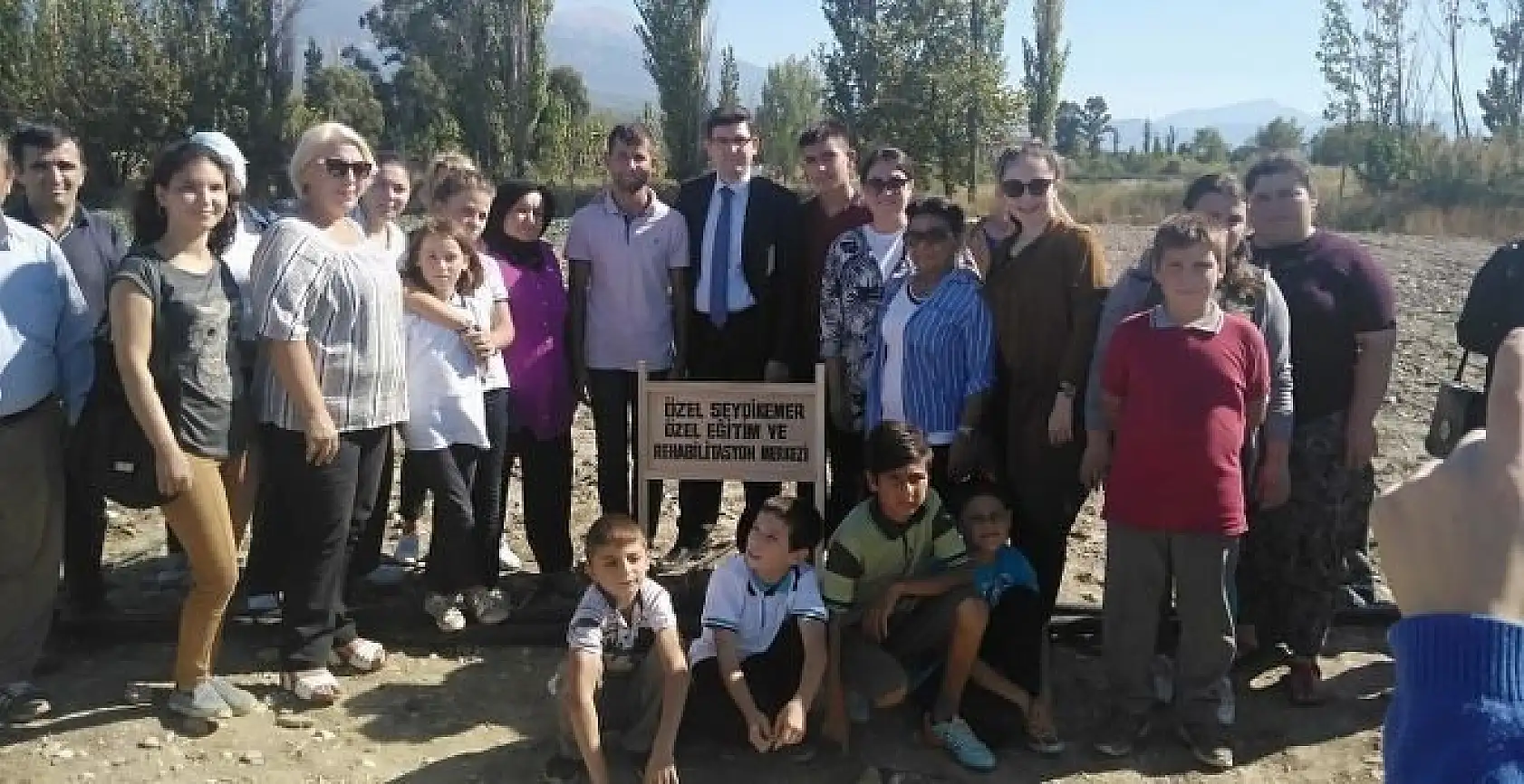 Özel çocukların toprağa dokunma sevinci