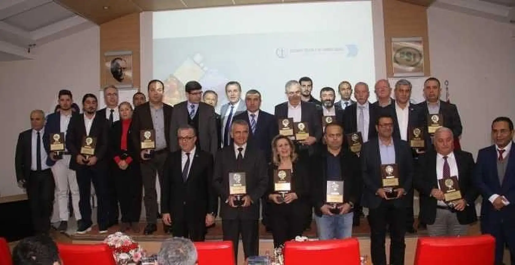 Değer Katanlar Ödüllendirildi