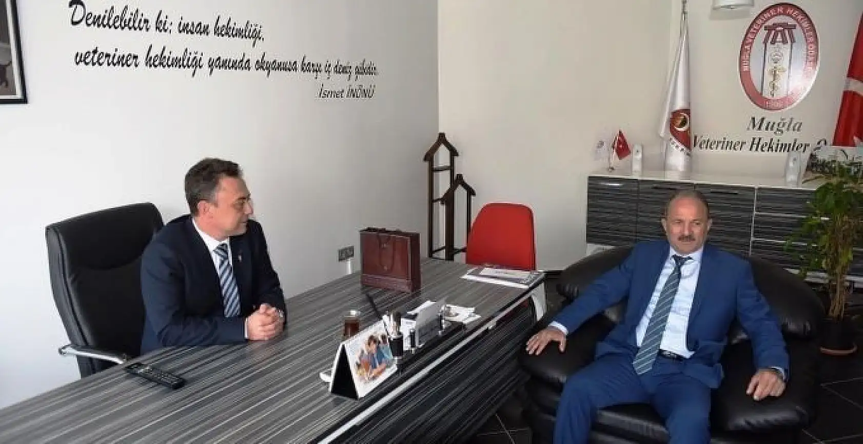 Menteşe sokaklarında Başkan Saatcı ilgisi