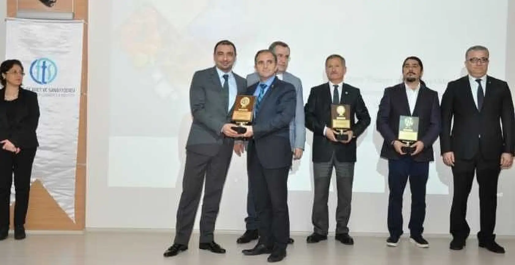 Değer Katanlar Ödüllendirildi