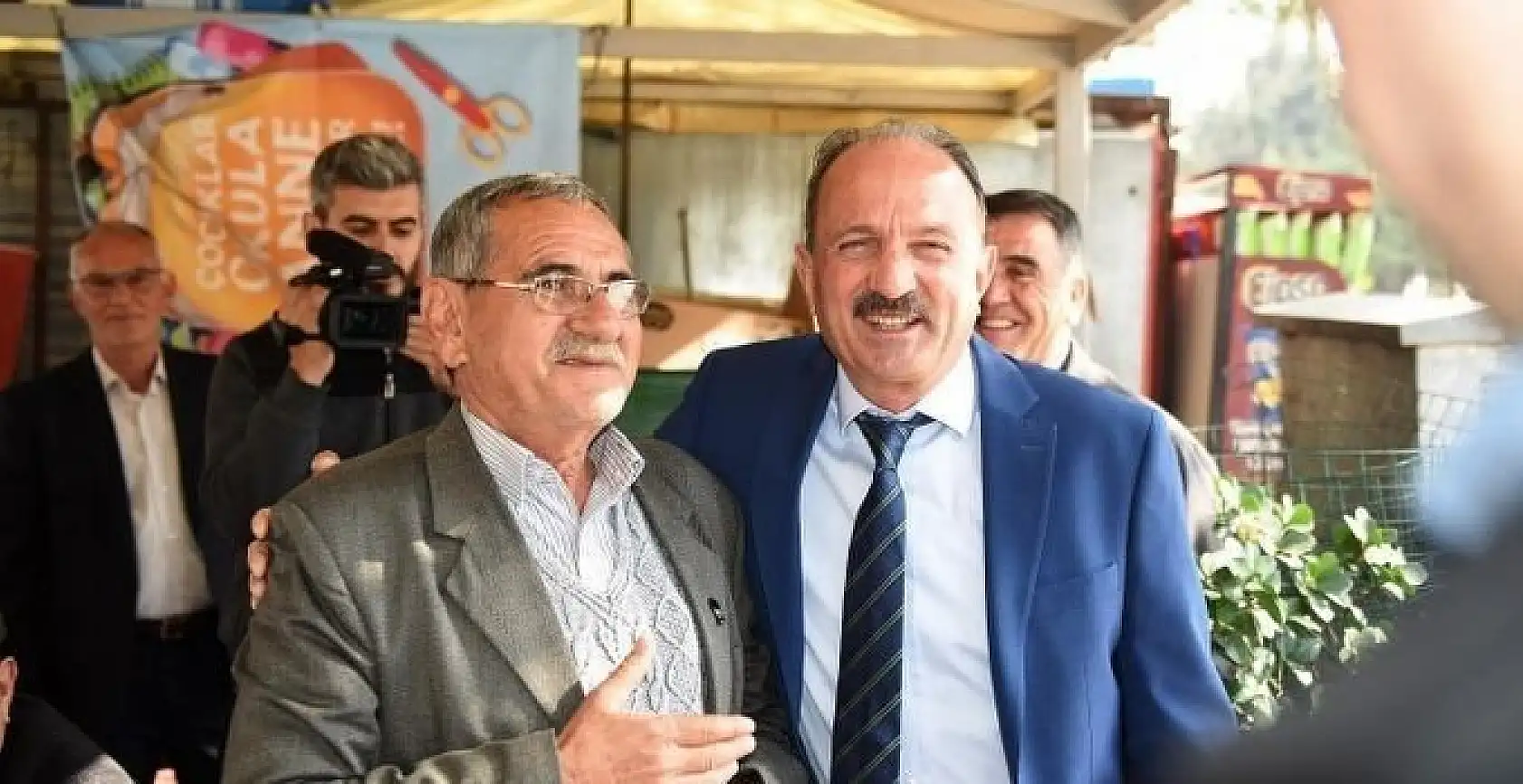 Menteşe sokaklarında Başkan Saatcı ilgisi