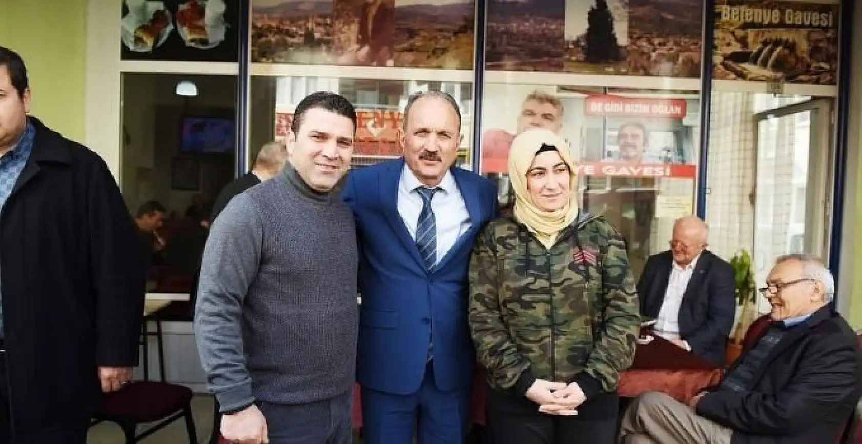 Menteşe sokaklarında Başkan Saatcı ilgisi