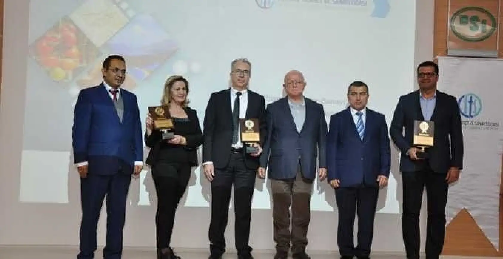 Değer Katanlar Ödüllendirildi