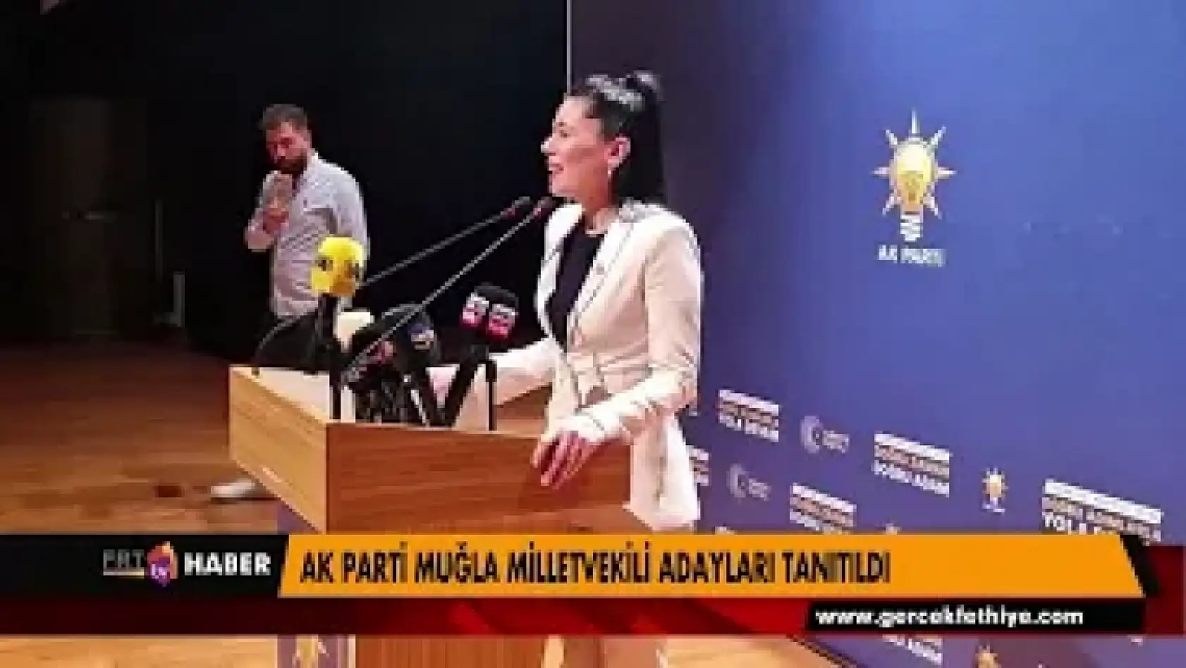AK Parti Muğla 3. sıra milletvekili adayı Eylem Tan, tanıtım toplantısında konuştu