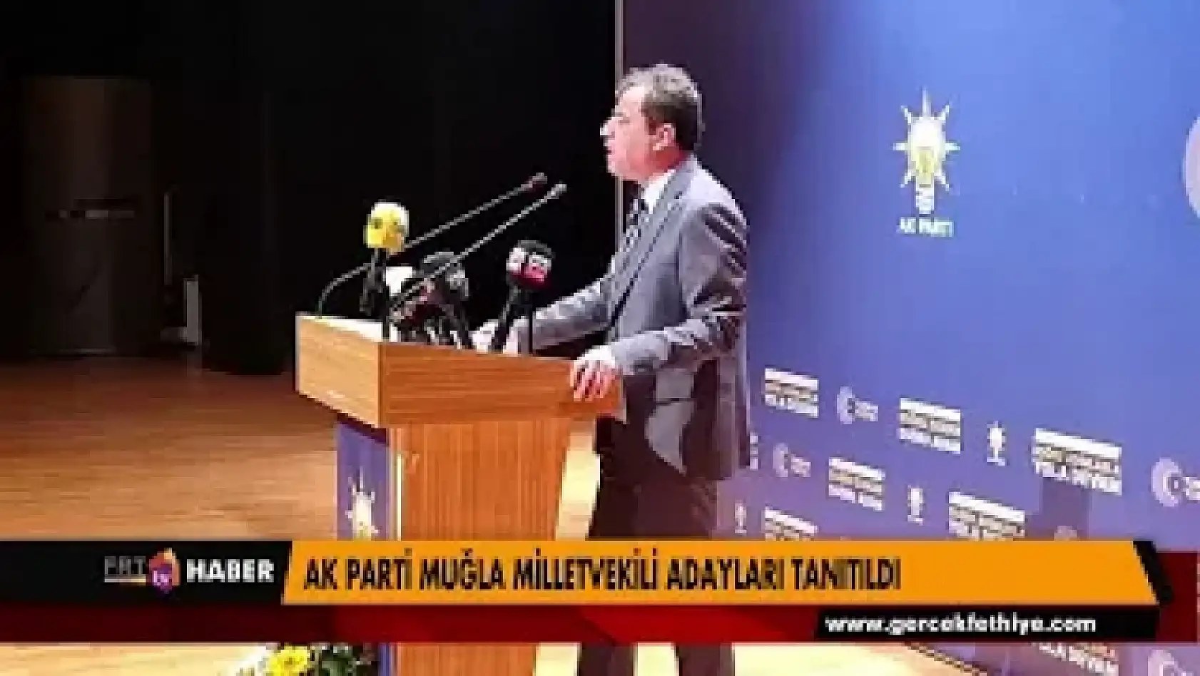 AK Parti Muğla Milletvekili aday tanıtım toplantısında, AK Parti İl Başkanı Gültekin Akça
