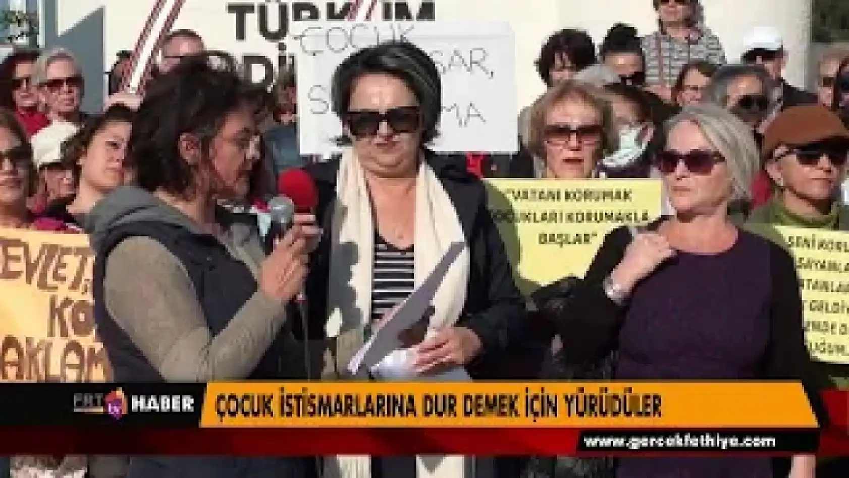 ÇOCUK İSTİSMARLARINA DUR DEMEK İÇİN YÜRÜDÜLER