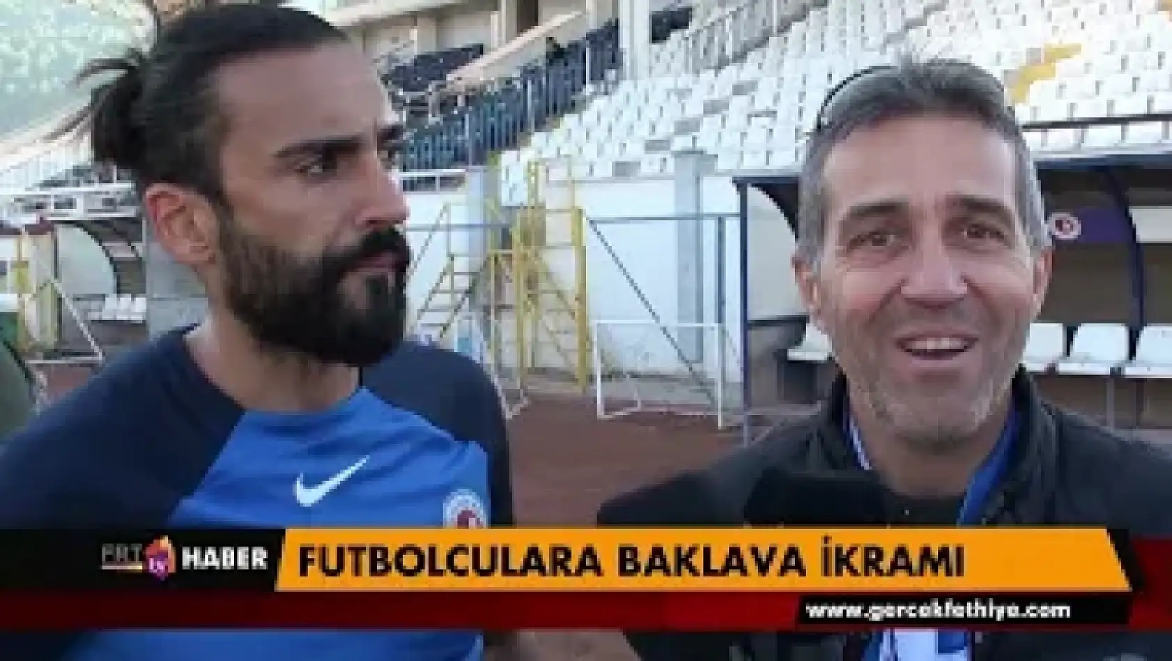 FUTBOLCULARA BAKLAVA İKRAMI