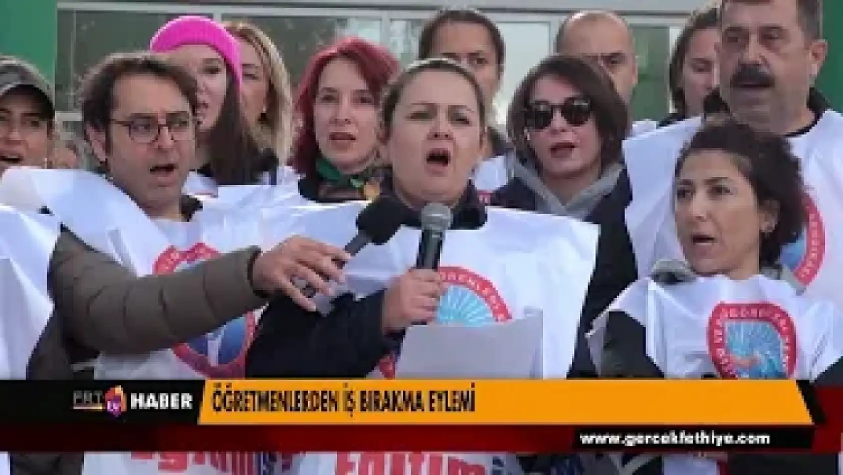 ÖĞRETMENLERDEN İŞ BIRAKMA EYLEMİ