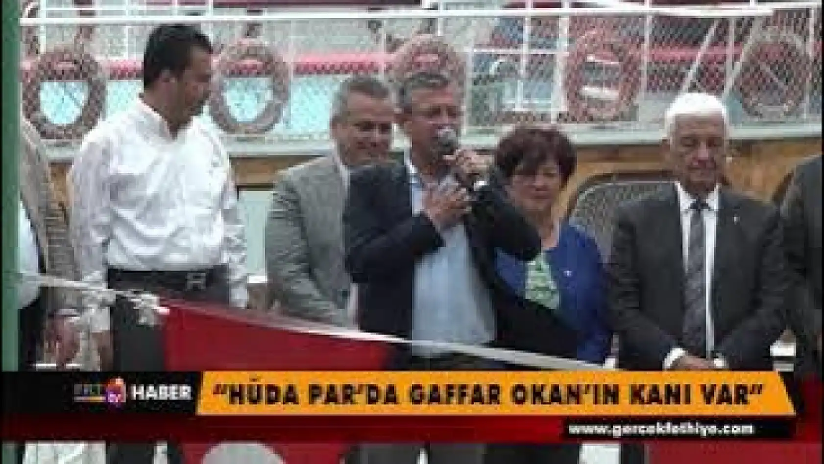 Özel, 'Hüda Par'da Gaffar Okan'ın kanı var'