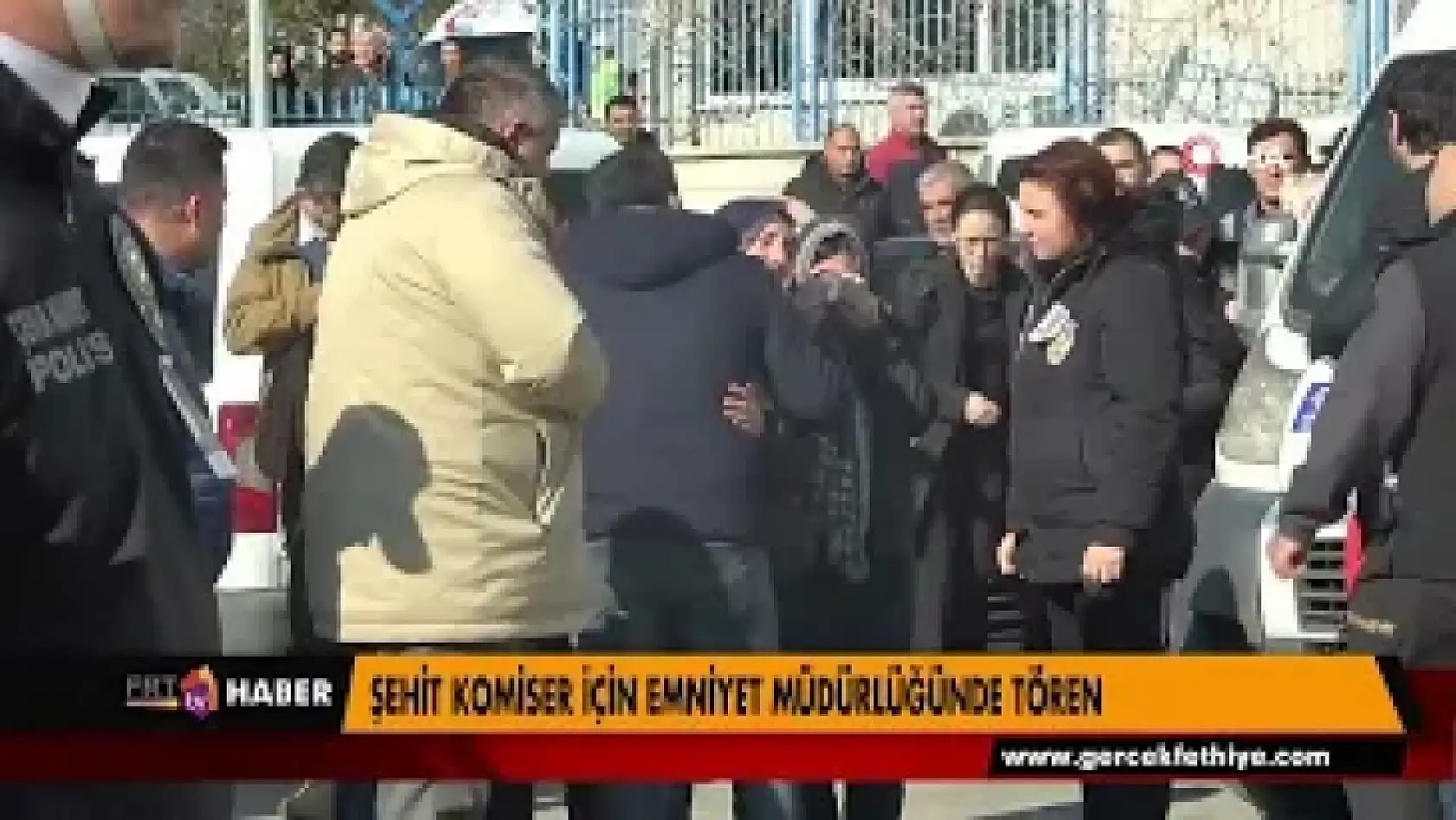 ŞEHİT KOMİSER İÇİN EMNİYET MÜDÜRLÜĞÜNDE TÖREN