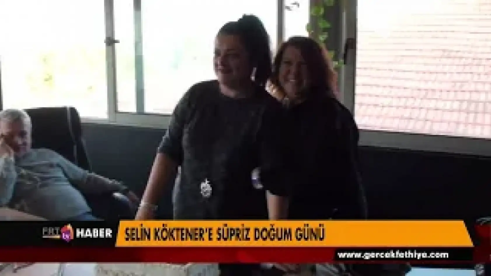 SELİN KÖKTENER'E SÜPRİZ DOĞUM GÜNÜ