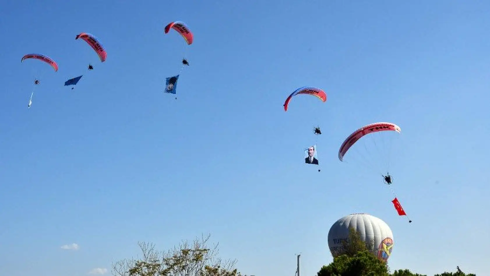 THK paramotorları Fethiye semalarında