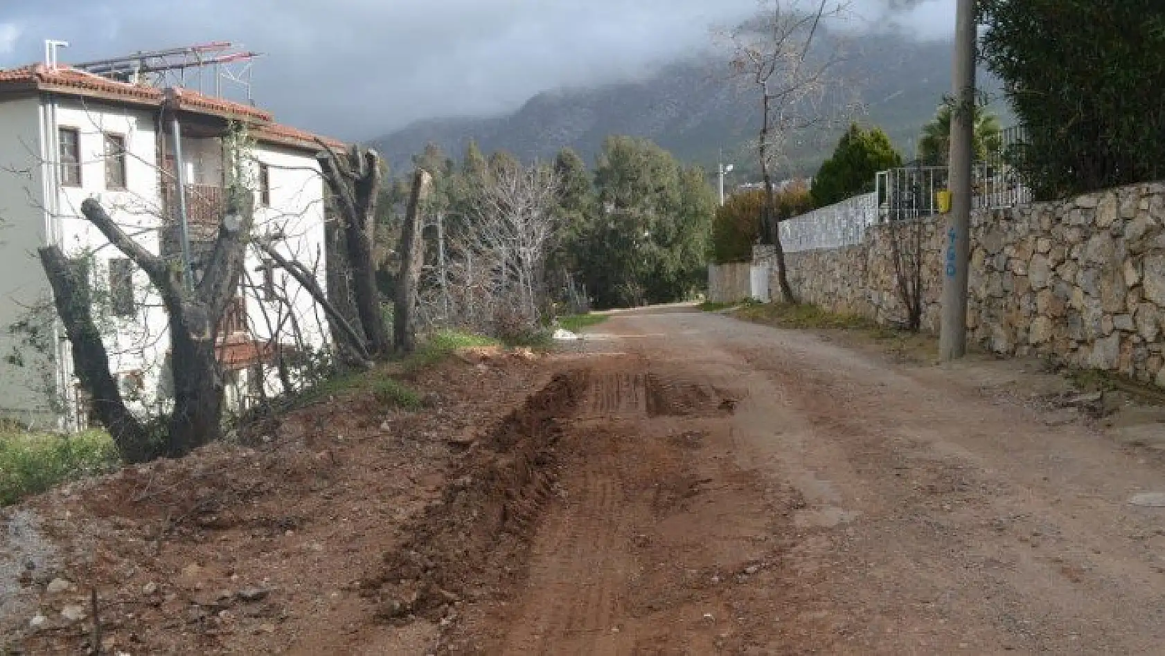 Yetkililerden yardım bekliyorlar