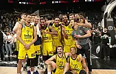 Fenerbahçe'nin Final Maçı Beşkaza Meydanı'nda Dev Ekranda