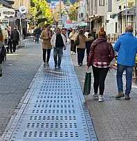 Dispanser Sokak'ta alışveriş yoğunluğu