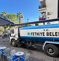 Fethiye Belediyesi'nden yağış sonrası temizlik çalışması