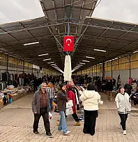 Fethiye Salı Pazarı'nda ayda bir 'İkinci El' alışverişi