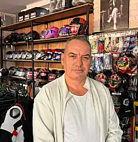 Kask ve eldiven zorunluluğuna uygun ürünler raflarda