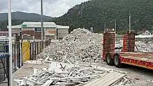 Betonarme tribünün yıkım işlemi tamamlandı