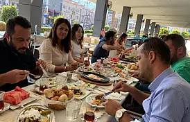 Başkan Öztürk, basın emekçileri ile kahvaltıda buluştu