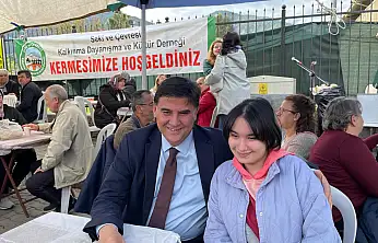 Başkan Alim Karaca, Fethiye'de öğrencilere destek kermesini ziyaret etti