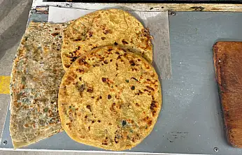 El açması börekten doğal meyve suyuna: Fethiye'de pazara lezzet katan tezgah