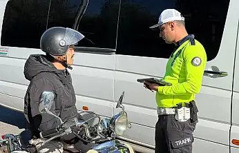 Fethiye'de Mustafa Kemal Bulvarı'nda trafik uygulaması: Ehliyetsiz sürücülere geçit yok