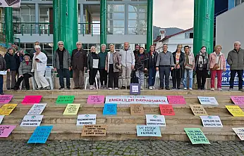 Fethiye Emekliler Dayanışması 127. Hafta Eylemini Gerçekleştirdi
