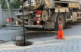 Fethiye Taşyaka Mahallesi'nde kanalizasyon hatlarında temizlik çalışması