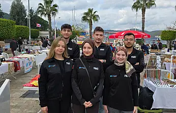 Fethiye Yeni Yıl Pazarı'na üniversiteli gençlerden destek