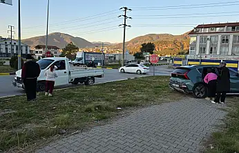 Karaçulha Mahallesi'nde Trafik Kazası Meydana Geldi