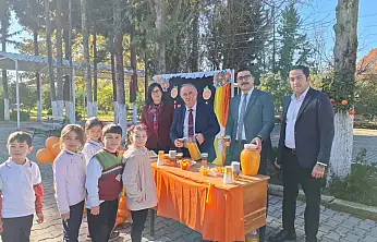 Seydikemer Girmeler İlkokulu'nda C vitamini şenliği coşkusu