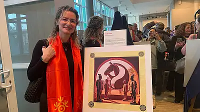 'At Yılı' Sergisi'nde tek Türk Sanatçı: Büşra İncirkuş Ulushan