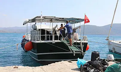 Büyükşehirden Araçsız Koylara Denizden Müdahale
